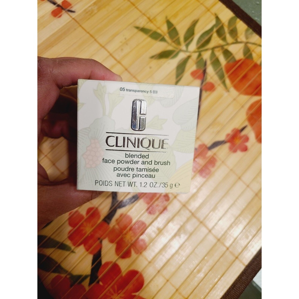 New Clinique Blended Face Powder TRANSPARENCY 5 (D) w/ Brush Loose Powder in box